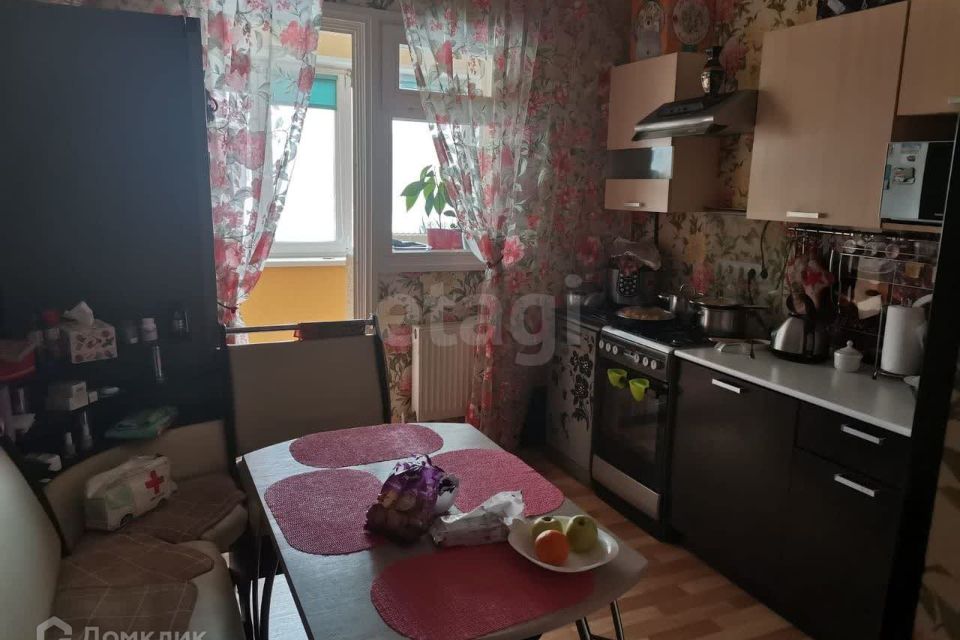 Продаётся 2-комнатная квартира, 67.9 м²