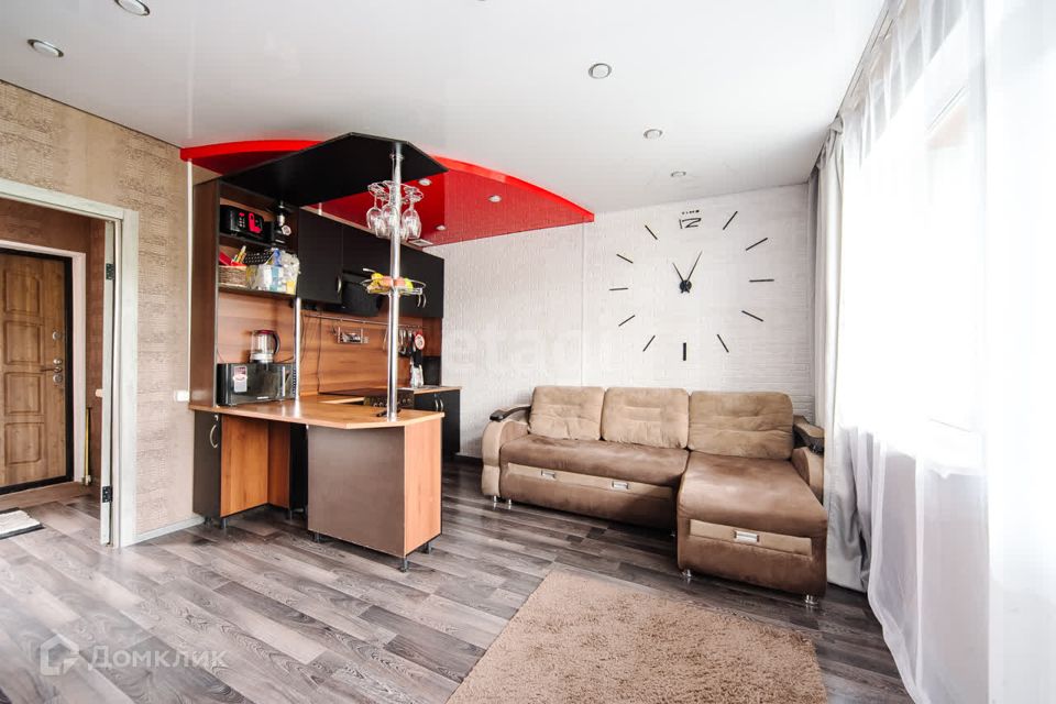 Продаётся 3-комнатная квартира, 56.7 м²