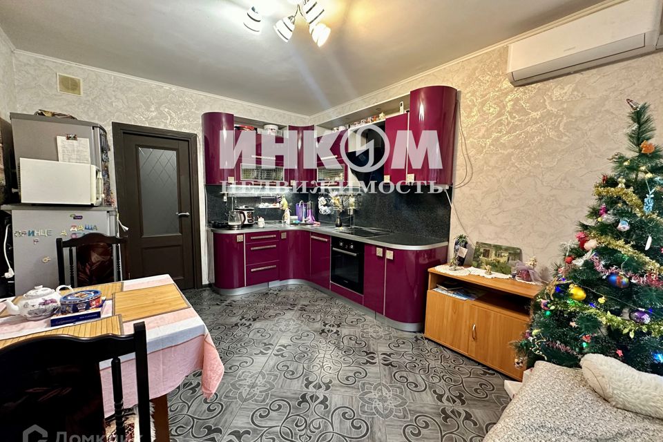 Продаётся 2-комнатная квартира, 60 м²