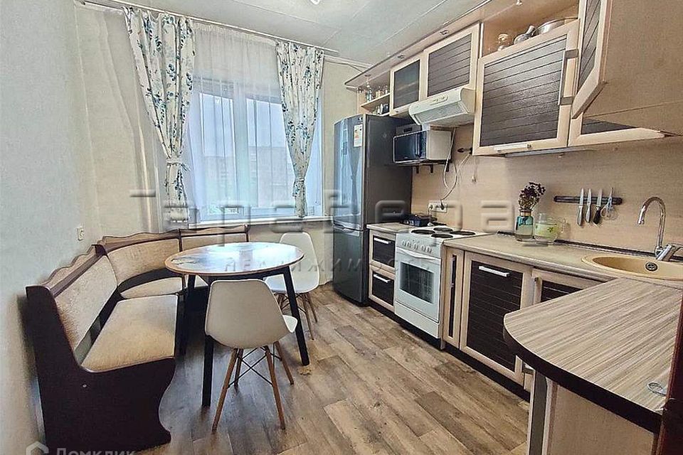 Продаётся 4-комнатная квартира, 79 м²