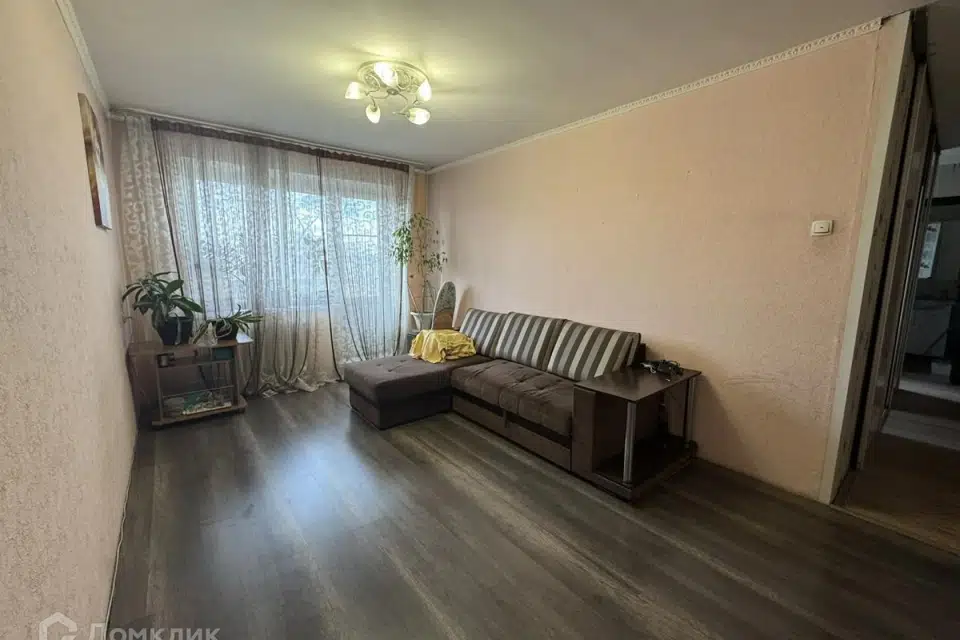 Продаётся 3-комнатная квартира, 59.4 м²
