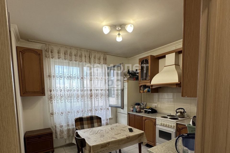 Продаётся 2-комнатная квартира, 60.8 м²