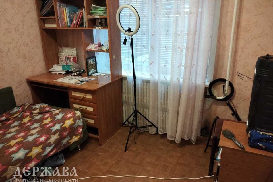 Продаётся 4-комнатная квартира, 80 м²