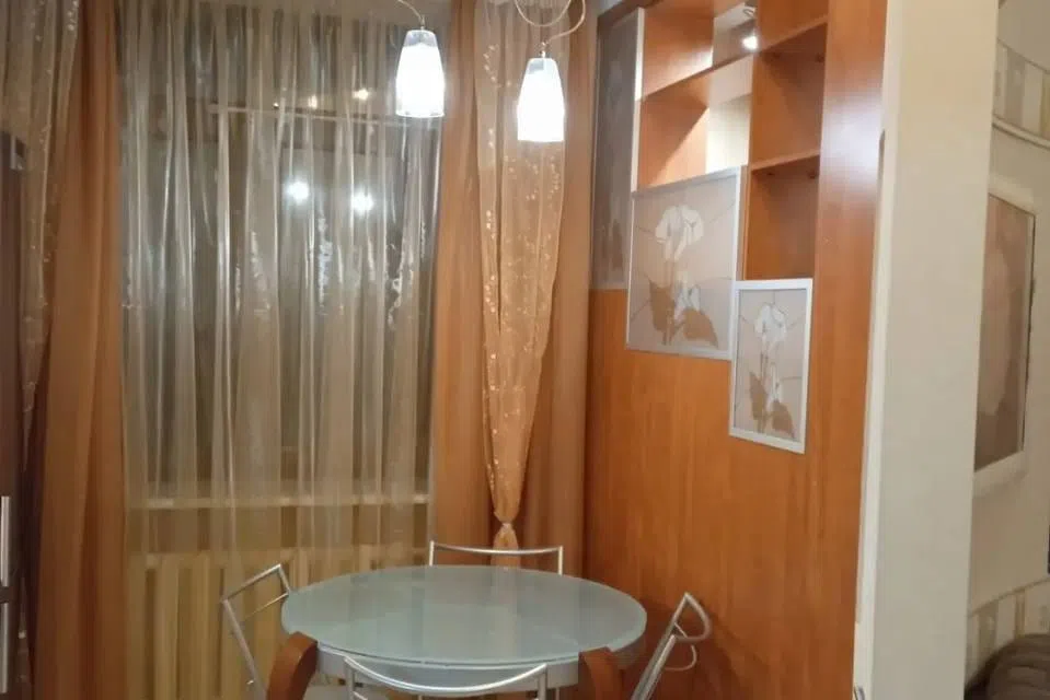 Сдаётся 2-комнатная квартира, 80 м²