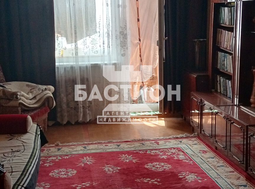 Продаётся 4-комнатная квартира, 83 м²