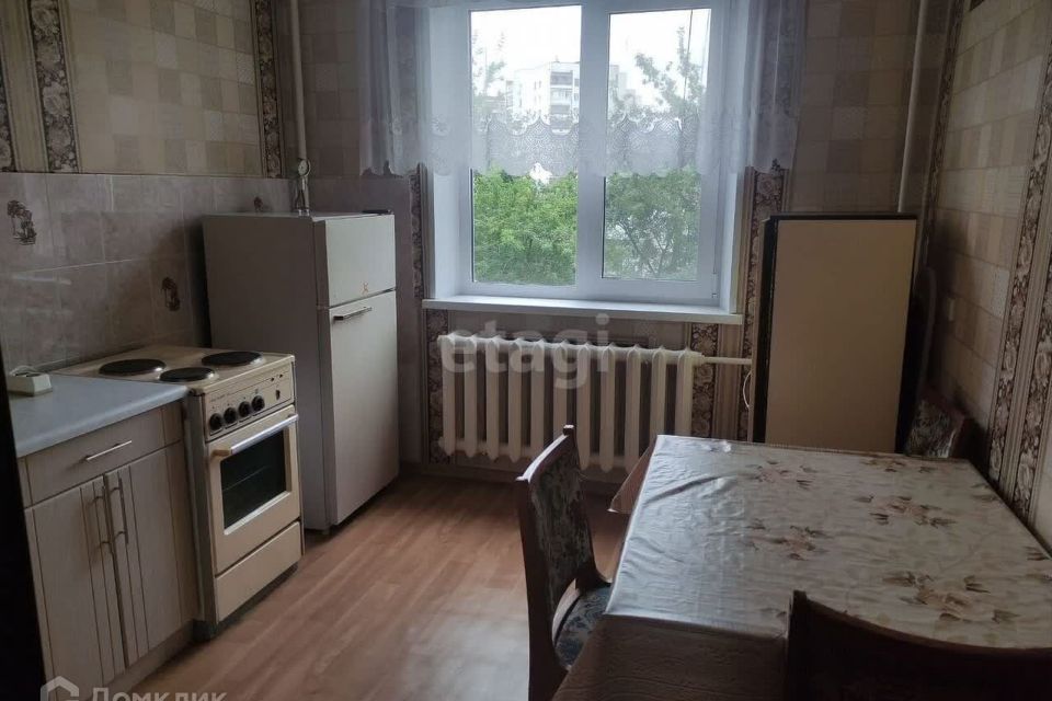 Сдаётся 2-комнатная квартира, 56 м²