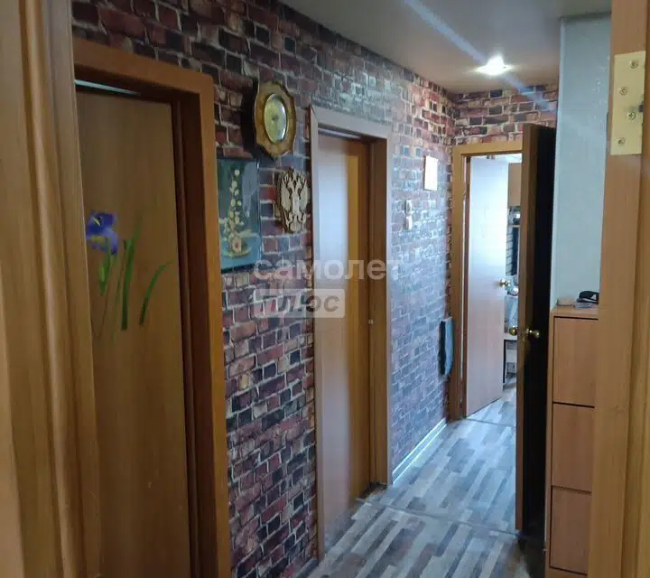 Продаётся 3-комнатная квартира, 61.7 м²