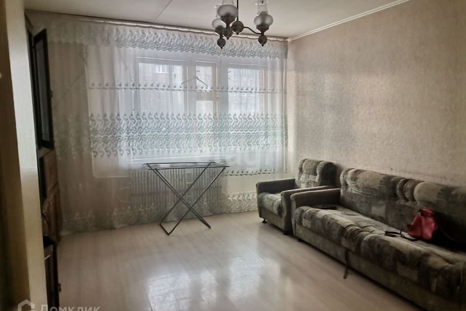 Продаётся 4-комнатная квартира, 79.4 м²
