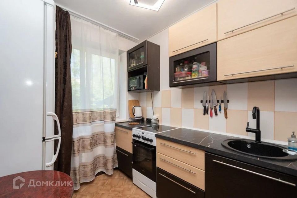 Продаётся 3-комнатная квартира, 57.7 м²