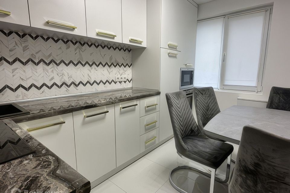 Продаётся 3-комнатная квартира, 71.1 м²