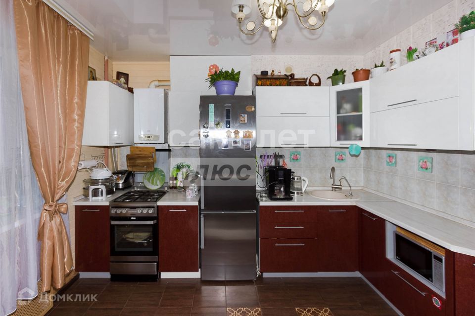 Продаётся 2-комнатная квартира, 66.8 м²