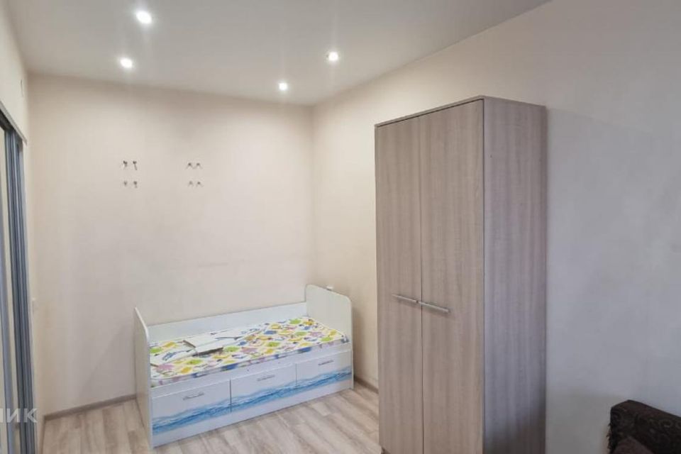 Продаётся 1-комнатная квартира, 38 м²