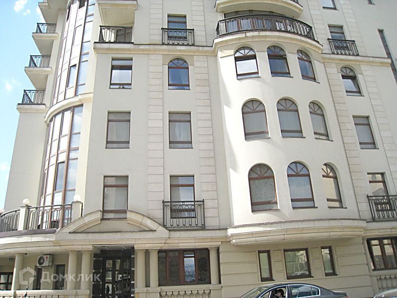 Сдаётся 3-комнатная квартира, 137 м²