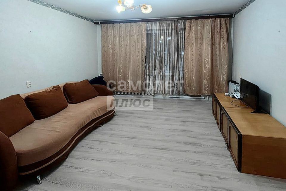 Продаётся 1-комнатная квартира, 38 м²