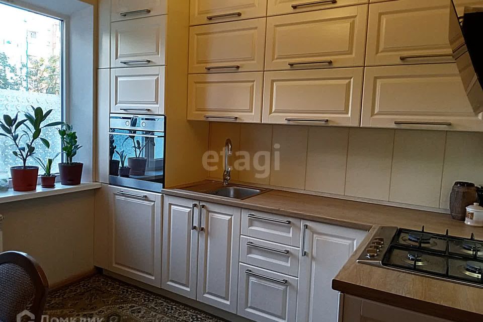 Продаётся 3-комнатная квартира, 62.7 м²