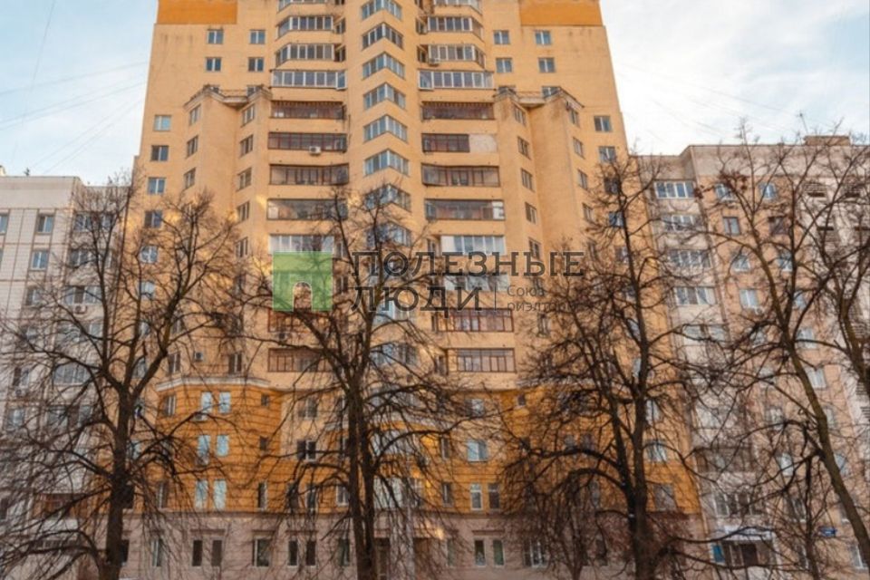Сдаётся 2-комнатная квартира, 65 м²