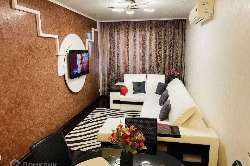 Продаётся 2-комнатная квартира, 56 м²
