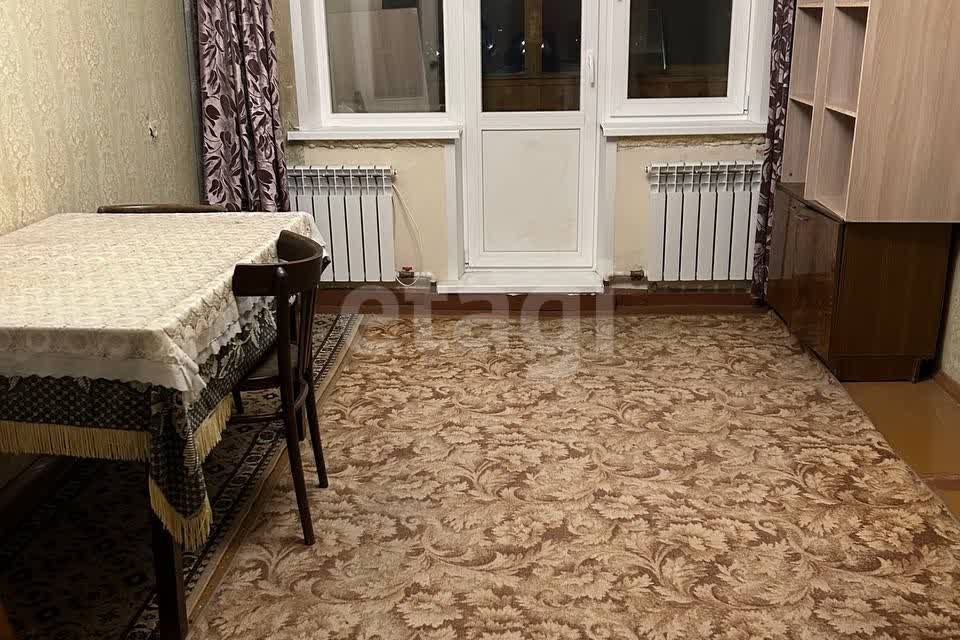 Продаётся 2-комнатная квартира, 42.7 м²