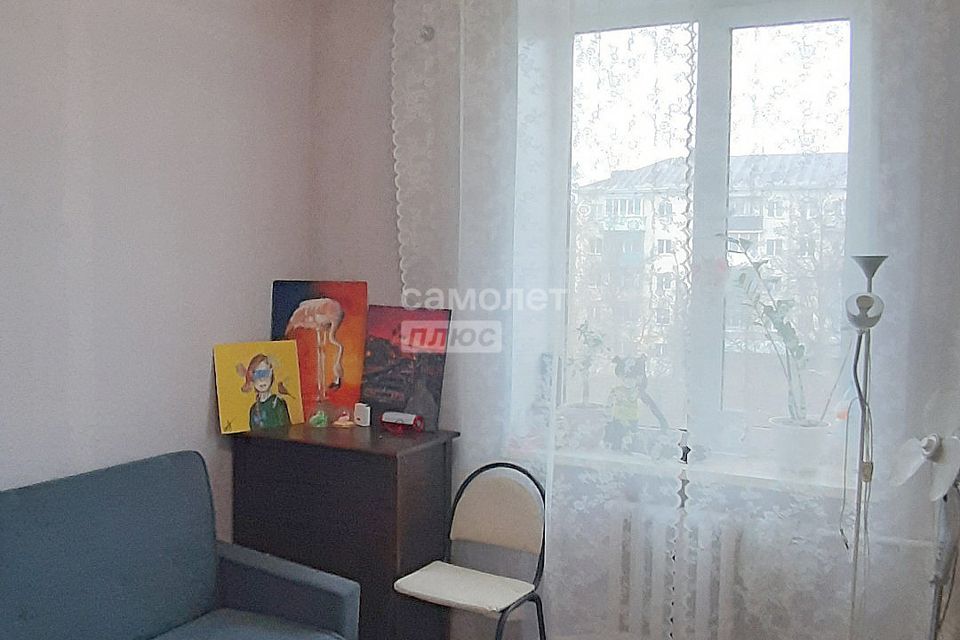 Продаётся 2 комнаты в 18-комн. квартире, 32.6 м²