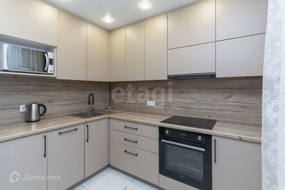 Продаётся 1-комнатная квартира, 40.9 м²