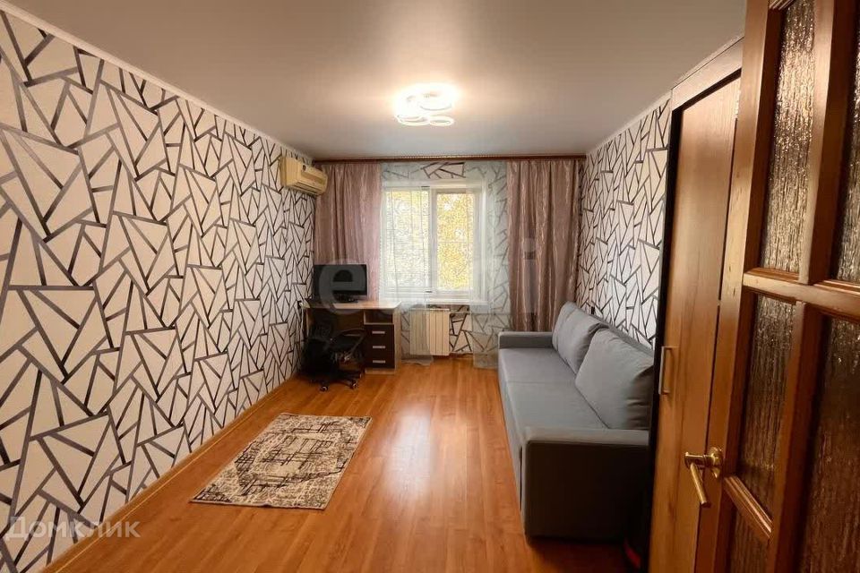 Продаётся 3-комнатная квартира, 58 м²