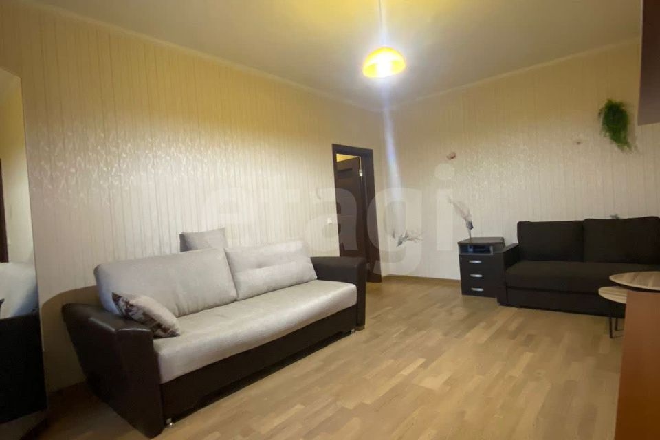 Продаётся 2-комнатная квартира, 65 м²