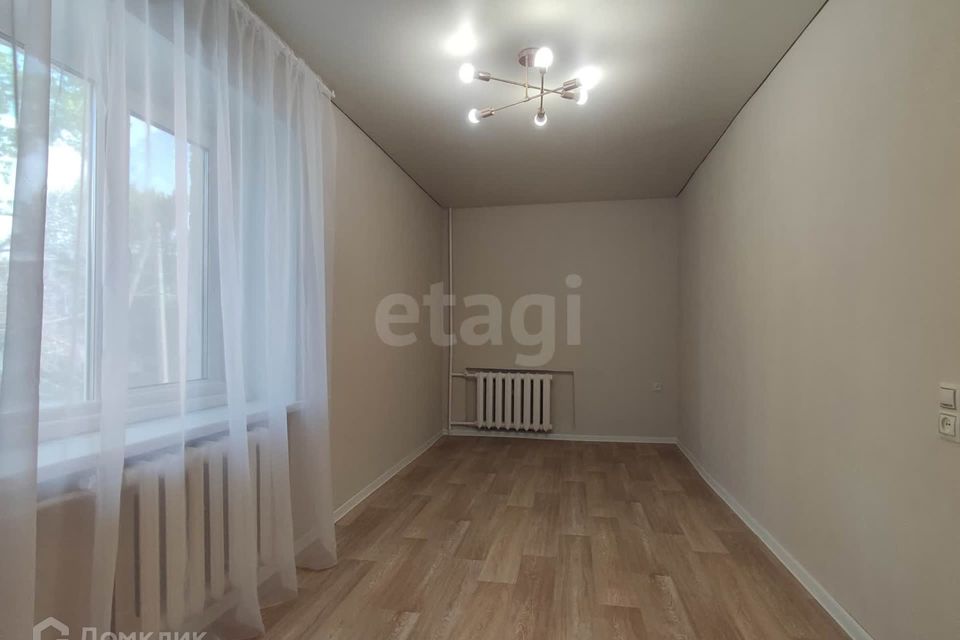 Продаётся 2-комнатная квартира, 41.9 м²