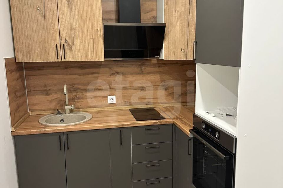 Сдаётся 1-комнатная квартира, 35 м²