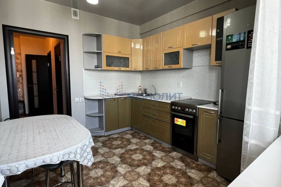 Продаётся 1-комнатная квартира, 38 м²