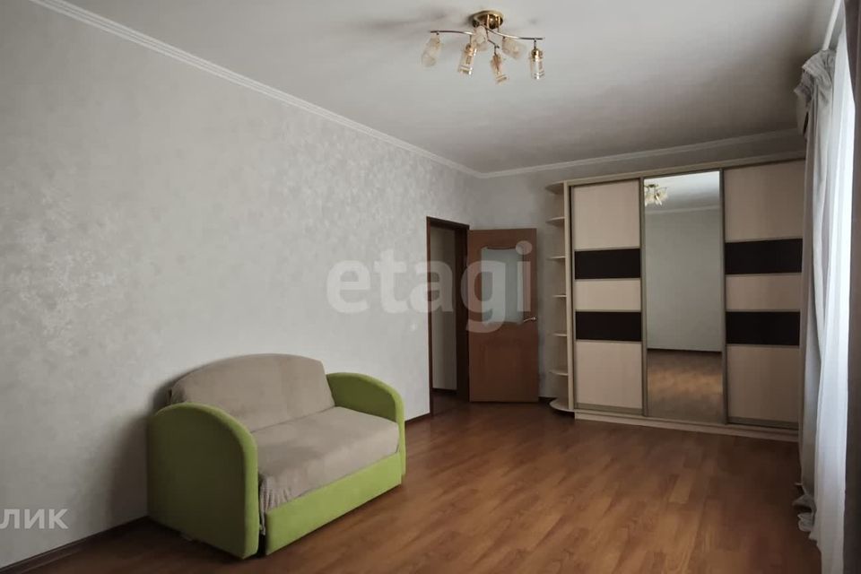 Продаётся 1-комнатная квартира, 47.4 м²