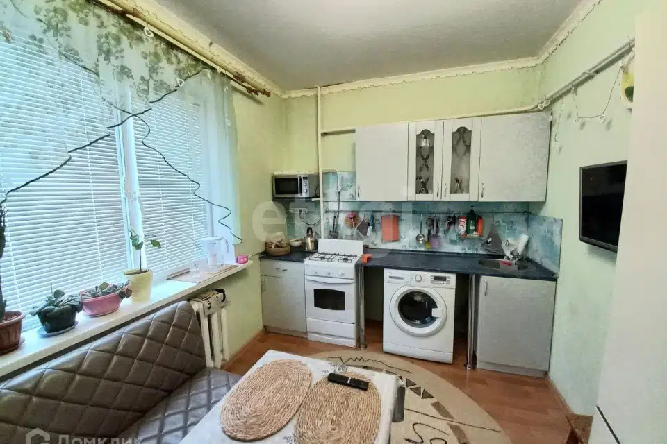 Продаётся 1-комнатная квартира, 37.8 м²