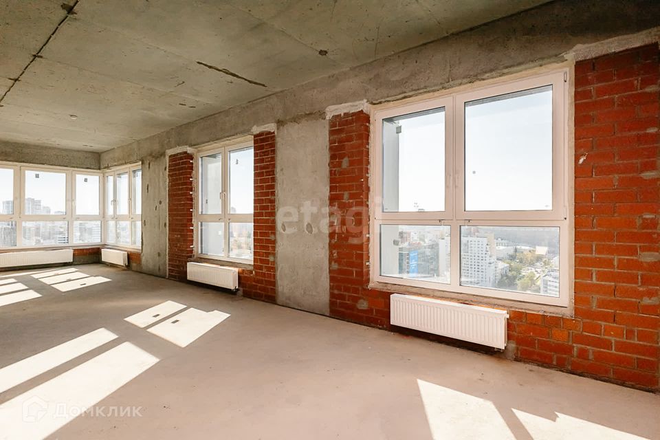 Продаётся 2-комнатная квартира, 86.1 м²