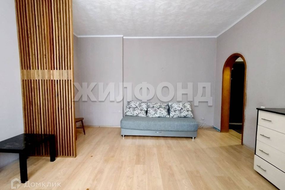 Продаётся 1-комнатная квартира, 35.8 м²