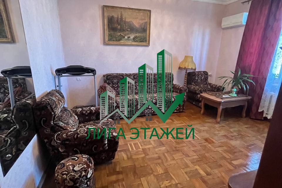 Продаётся 2-комнатная квартира, 60.8 м²