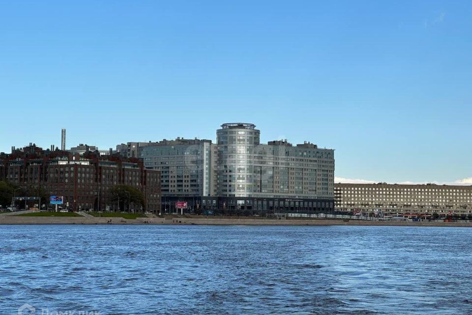 Продаётся 2-комнатная квартира, 60.5 м²