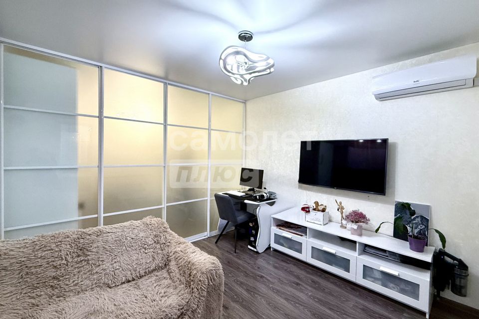 Продаётся 1-комнатная квартира, 38 м²