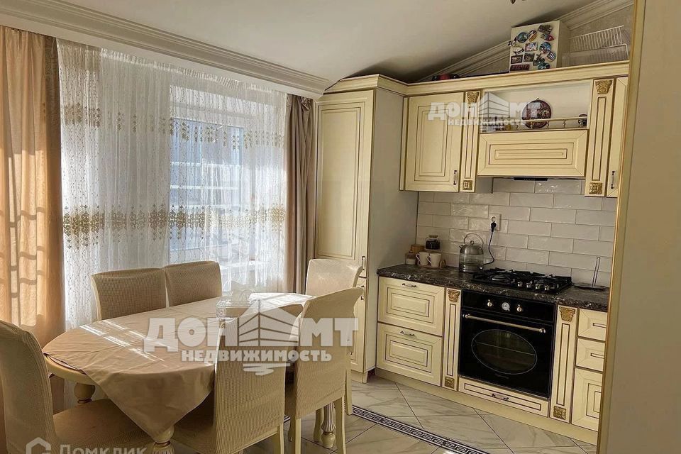 Продаётся 2-комнатная квартира, 71.7 м²