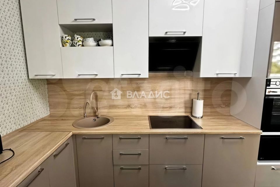 Продаётся 2-комнатная квартира, 67.9 м²
