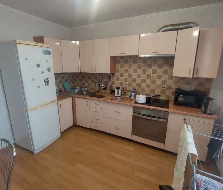 Продаётся 1-комнатная квартира, 43.3 м²