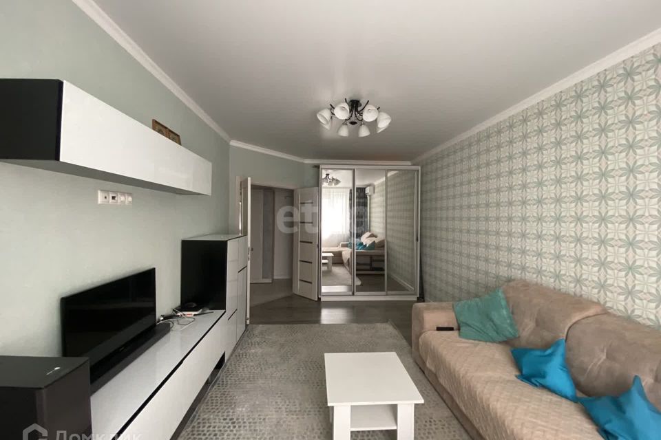 Продаётся 2-комнатная квартира, 60.5 м²