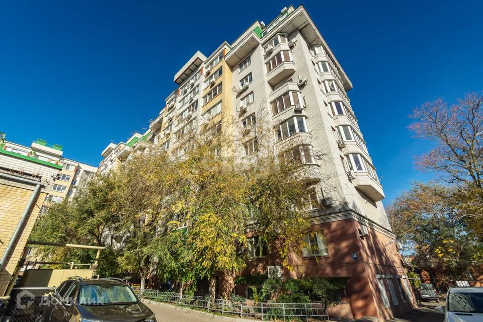 Продаётся 3-комнатная квартира, 103 м²