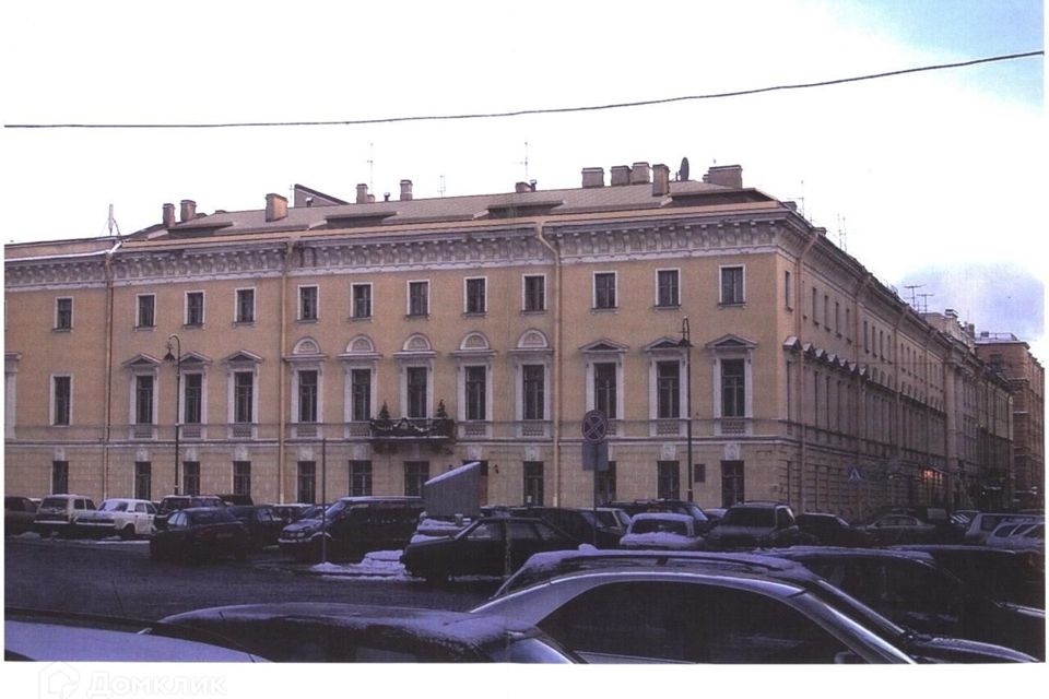 Продаётся 4-комнатная квартира, 158.9 м²