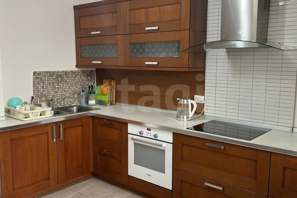 Продаётся 2-комнатная квартира, 66.8 м²