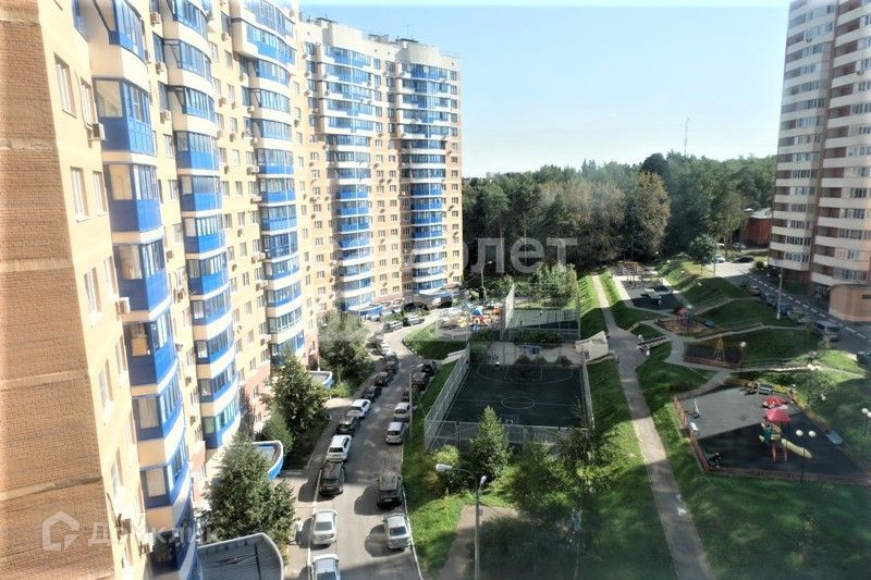 Продаётся 3-комнатная квартира, 105 м²