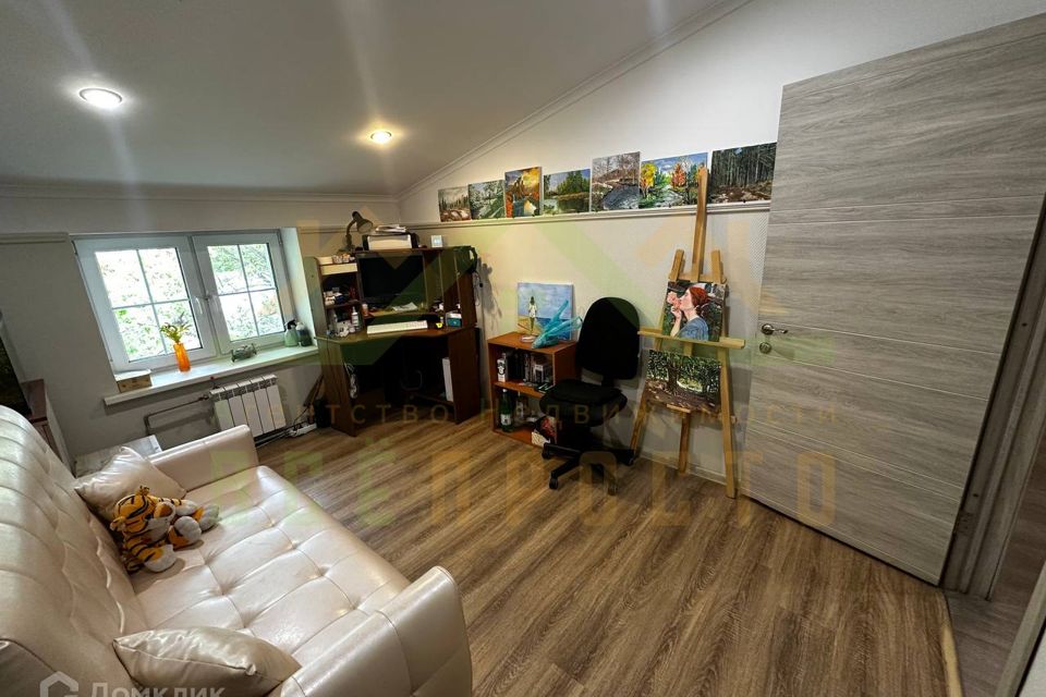 Продаётся 4-комнатная квартира, 66 м²