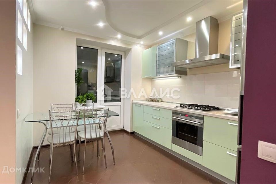 Продаётся 2-комнатная квартира, 56.5 м²