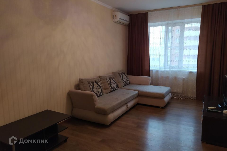 Сдаётся 1-комнатная квартира, 39 м²