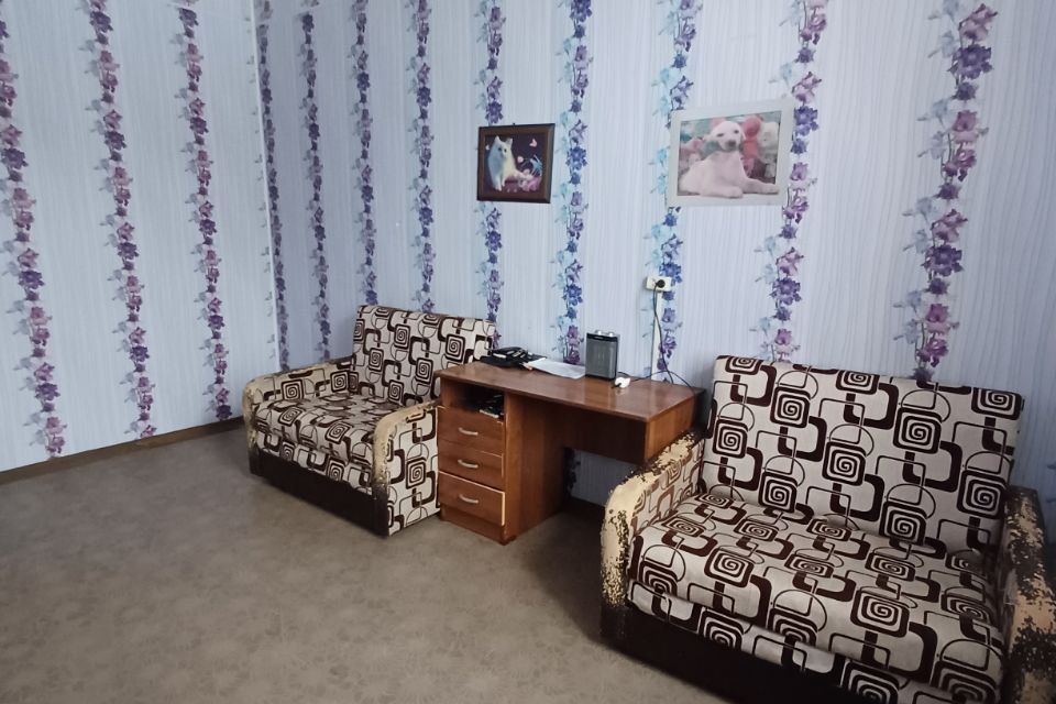 Продаётся 2 комнаты в 2-комн. квартире, 29.4 м²