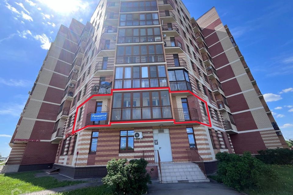 Продаётся 3-комнатная квартира, 108 м²