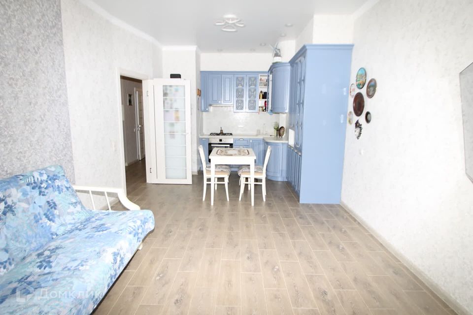 Продаётся 1-комнатная квартира, 51.8 м²